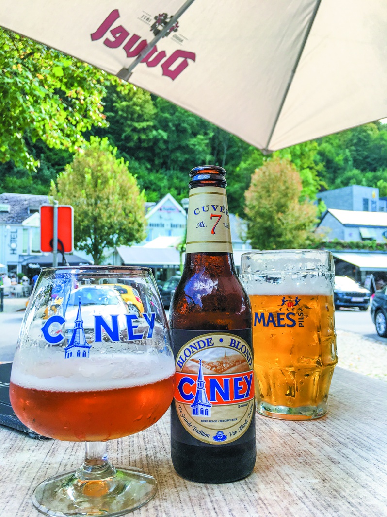 ベルギーと言えばビール。1200以上もの地ビールがあるこの国では土地によって味わいが異なるので飲み比べが実に楽しい。 